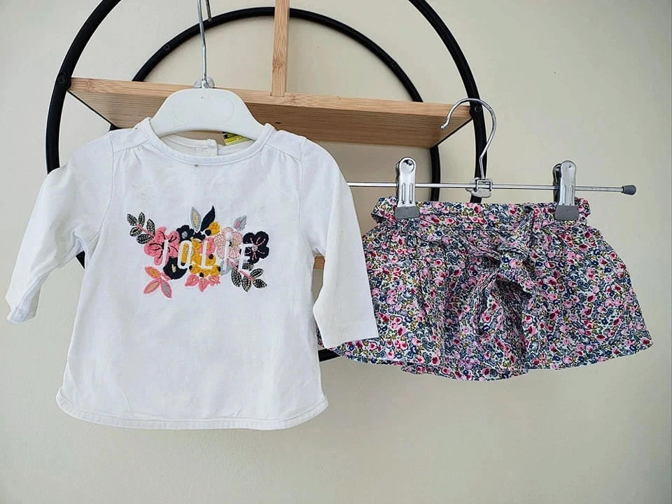 3 mois ensemble tape a l' œil teeshirt et jupe